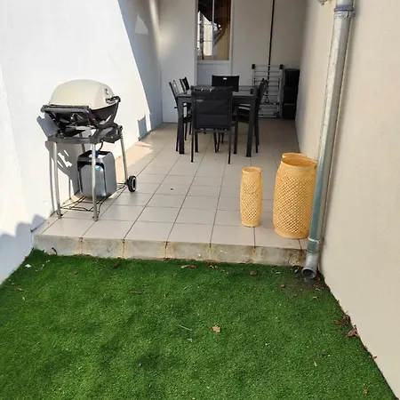 Сasa de vacaciones Charmante Maison De , 4 Personnes , *